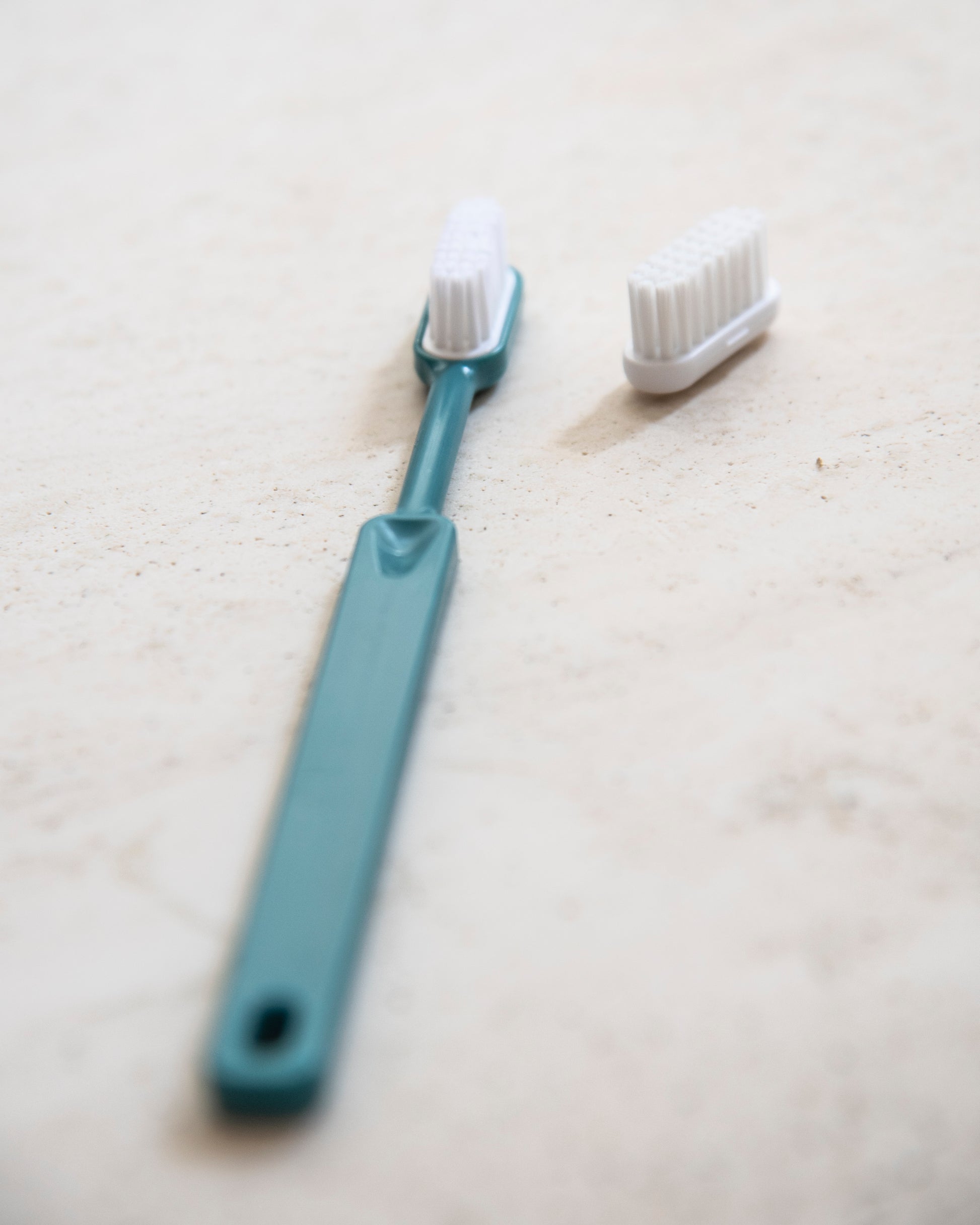 Rechargeable toothbrush
