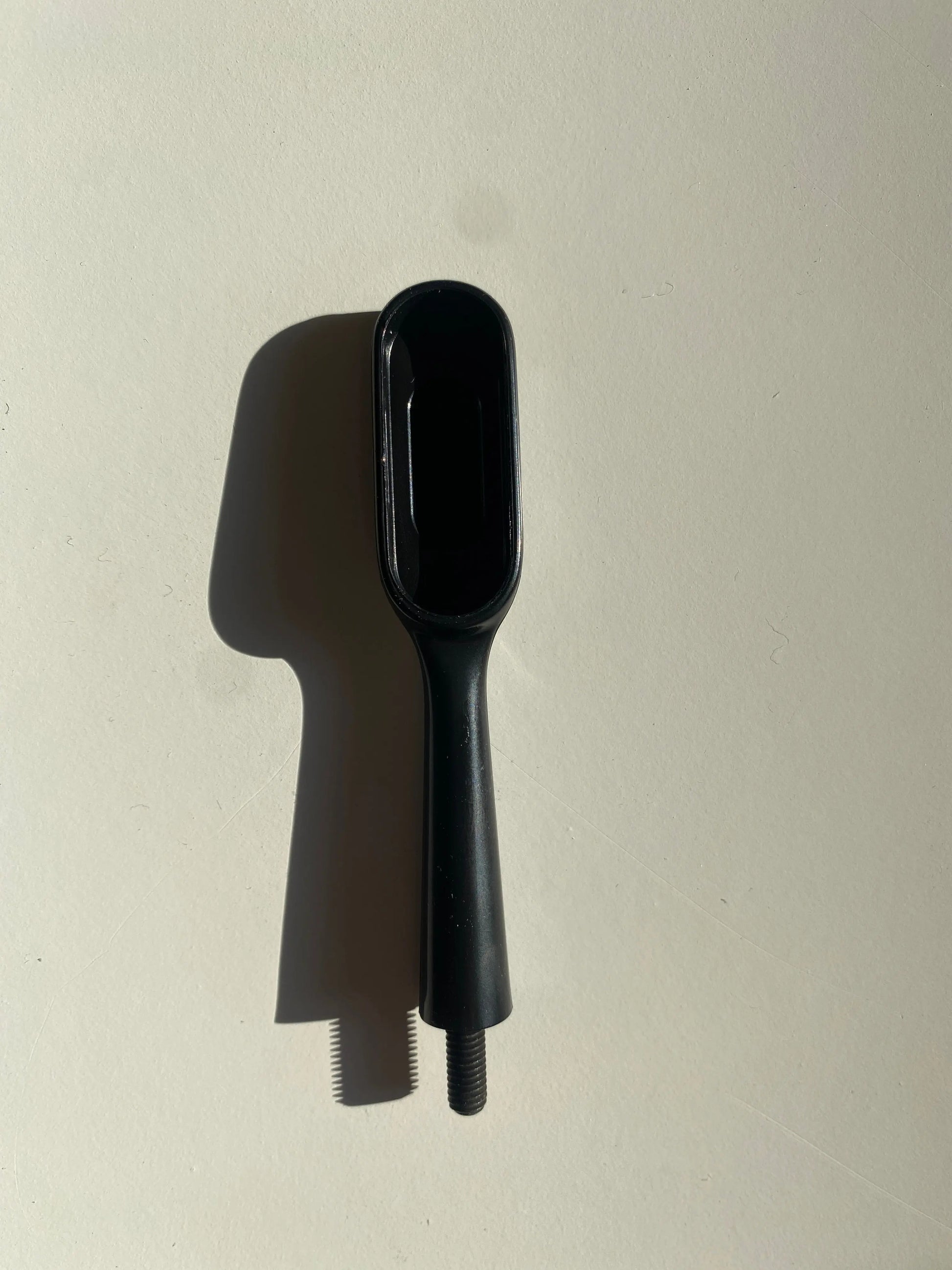Partie intermédiaire brosse à dent noire