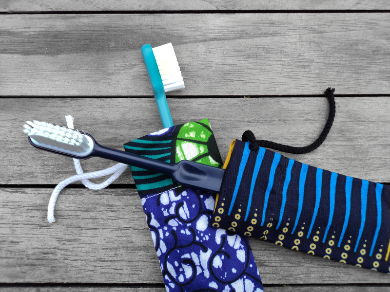 Venez découvrir nos pochettes pour brosses à dents rechargeables