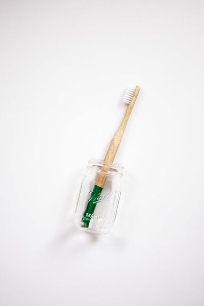 Nous vous présentons la brosse dent bambou